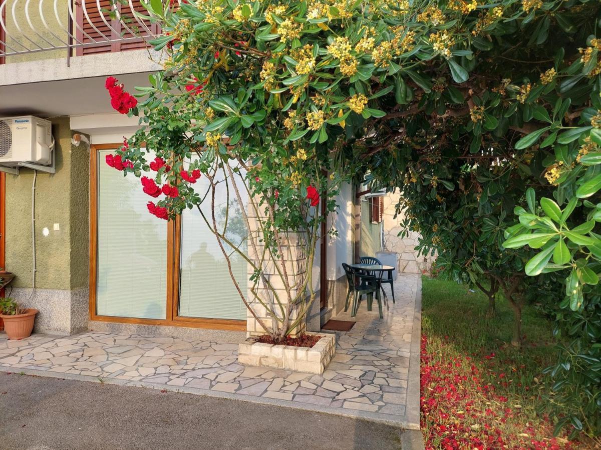 Apartma Niko Pirano Esterno foto
