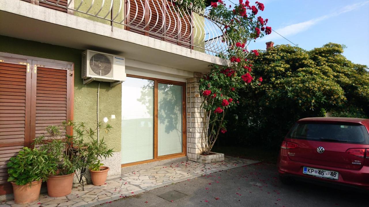 Apartma Niko Pirano Esterno foto